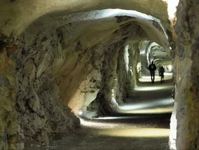 Miniatura: To największa lodowa jaskinia na świecie....