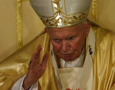 Miniatura: Watykan nie uczcił Jana Pawła II, ale...