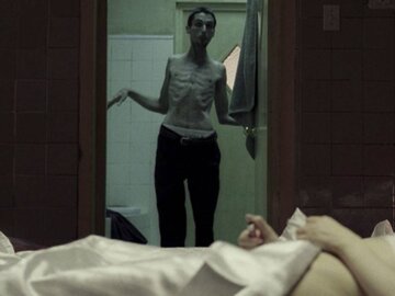 Christian Bale w&nbsp;&bdquo;Mechaniku&rdquo;