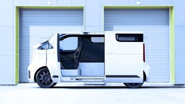 Elektryczny minivan Toyoty