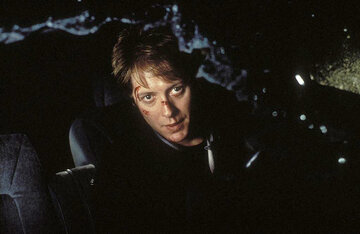 Kadr z&nbsp;filmu &bdquo;Crash: Niebezpieczne pożądanie&rdquo; / &bdquo;Crash&rdquo; (1996)