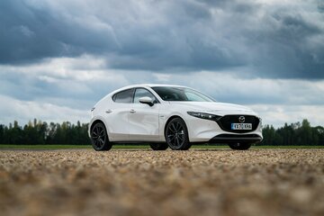 Mazda 3&nbsp;100th Anniversary Edition, 2020
