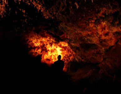 Miniatura: Zakaz wstępu do jaskini. Osuwają się skały