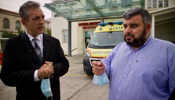 Sławomir Wysocki dyrektor Szpitala Chor&oacute;b Płuc i&nbsp;Gruźlicy w&nbsp;Wolicy i&nbsp;Michalis Zouloufos, dyrektor Szpitala Og&oacute;lnego na&nbsp;Syros