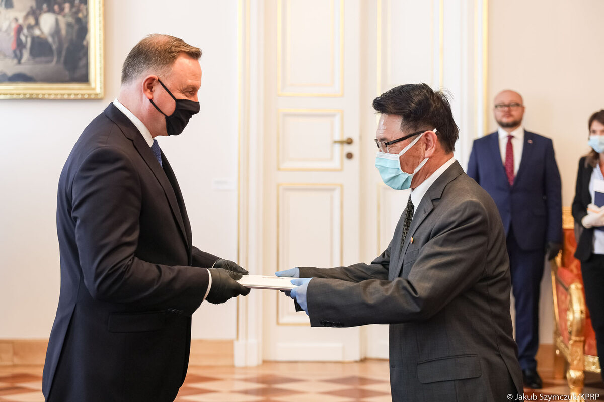 Andrzej Duda i ambasador Koreańskiej Republiki Ludowo-Demokratycznej w RP 