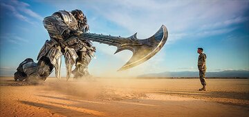 kadr z&nbsp;filmu "Transformers: The&nbsp;Last Knight" (2017)