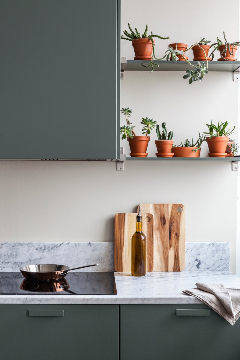 Jak przeprowadzić metamorfozę kuchni w&nbsp;jeden dzień. Tikkurila Everal Aqua Semi Matt 40