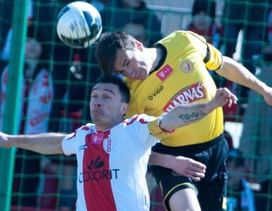 Miniatura: Dwie bramki w dwie minuty. ŁKS remisuje z...