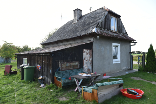 Miniatura: „Nasz nowy dom”. Uciekła od męża z...