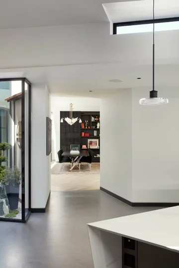 Minimalistyczne wnętrza z retro akcentami, projekt XUL Architecture downloadfor.press. xul