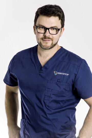 Dr n. Med. Michał Pelc, Lekarz Stomatolog, Kierownik Medyczny I&nbsp;Właściciel Kliniki Stomatologicznej Dentistica W&nbsp;Warszawie