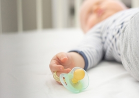 Spada liczba urodzeń w Polsce. Ekspert wskazuje trzy przyczyny