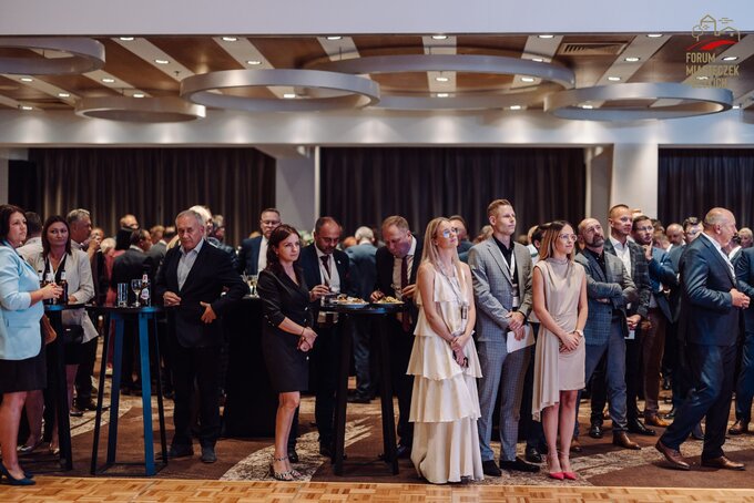 Wydarzenie patronatem honorowym objęli m.in. wojewoda mazowiecki Mariusz Frankowski