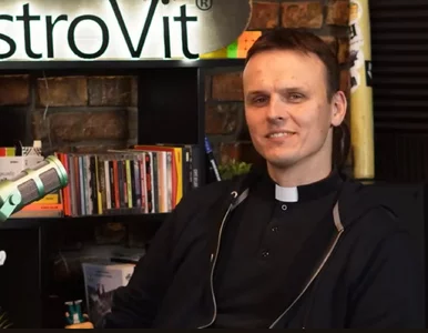 Miniatura: Tyle zarabiają księża w Polsce. Ks....