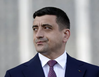 Miniatura: Rumuni wybierają prezydenta. Pierwszą turę...