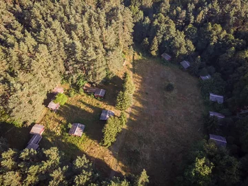 Ośrodek wczasowy nad jeziorem Sasek Wielki 