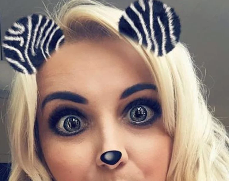 Miniatura: Chcą studiować, wysyłają zdjęcia z uszami...