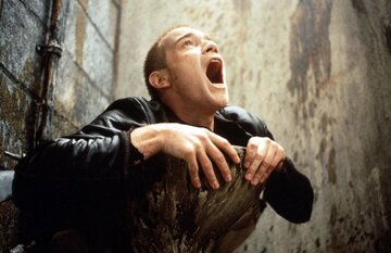 Kadr z&nbsp;filmu &bdquo;Trainspotting"