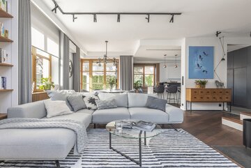 Wszystkie odcienie szarości. Dom jednorodzinny w&nbsp;Konstancinie, projekt SAAN Architekci