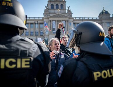 Miniatura: Czechy: Protesty przeciwko obostrzeniom....