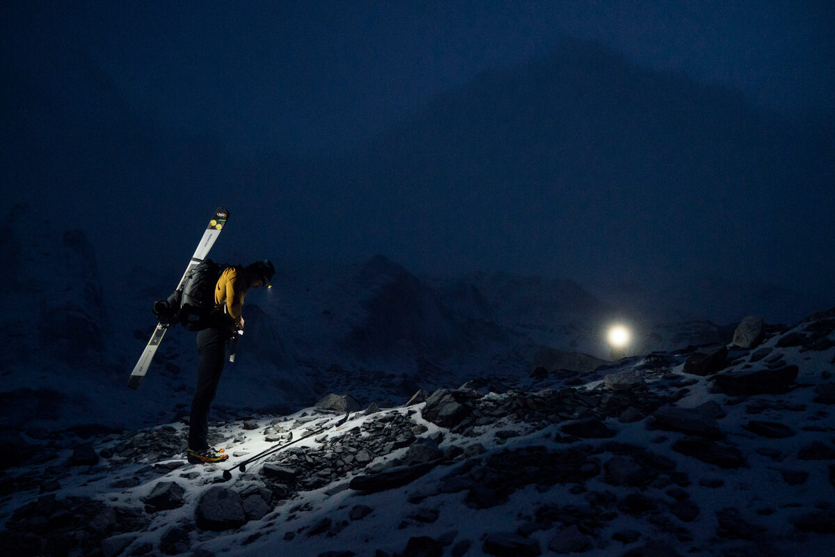Nocna wspinaczka na Mount Everest 