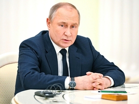 Prezydent Francji chciał, żeby Putin „zachował twarz”. Polityk PiS:...