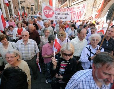 Miniatura: Komorowski przyznaje rację obrońcom TV...