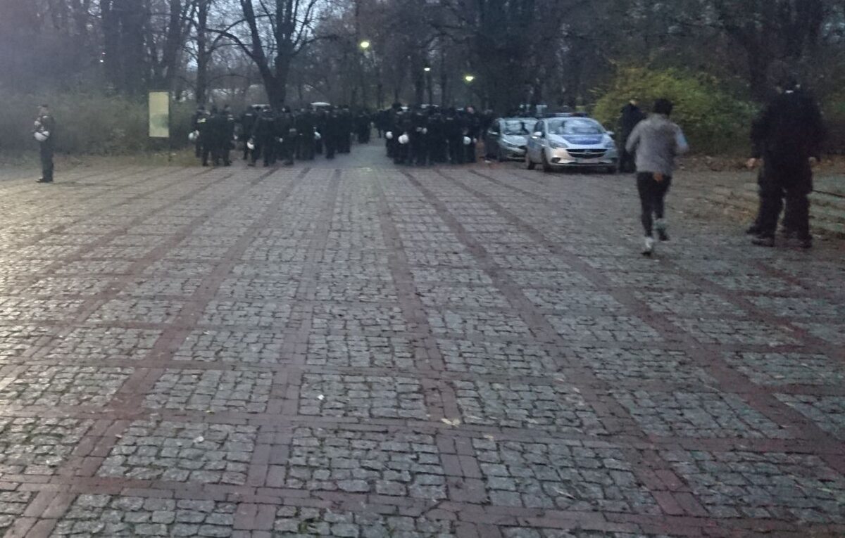 Siły policji w Parku Skaryszewskim (fot.Wprost)
