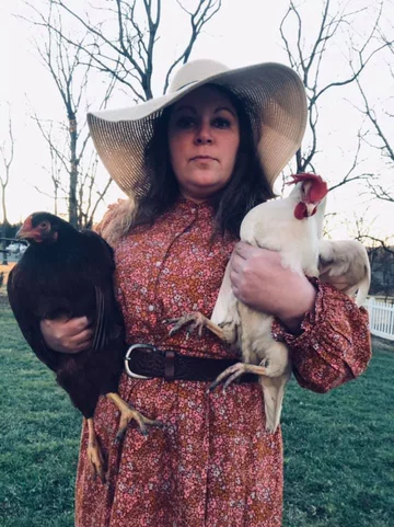 Zdjęcie w pandemicznej sukience na potrzeby #TargetDressChallenge 