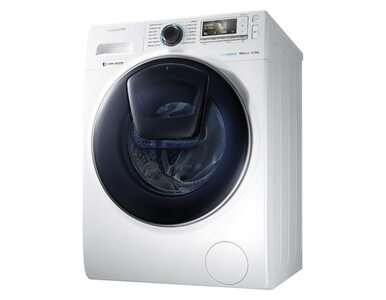 Miniatura: Wrzuć ubrania do pralki w trakcie jej...