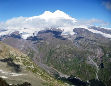 Miniatura: Trudna sytuacja w rejonie Elbrusu. Utknęło...