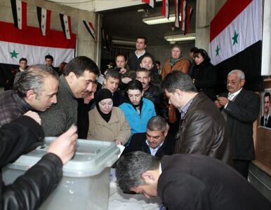 Miniatura: Referendum w Syrii: ludzie głosują i giną