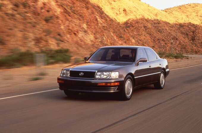 Lexus LS