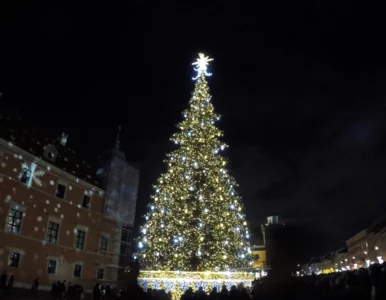 Miniatura: Warszawa już rozbłysła na święta. Zobacz,...