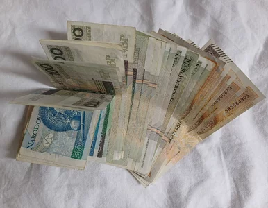 Miniatura: Ile??? Emeryci podliczyli ile potrzebują...