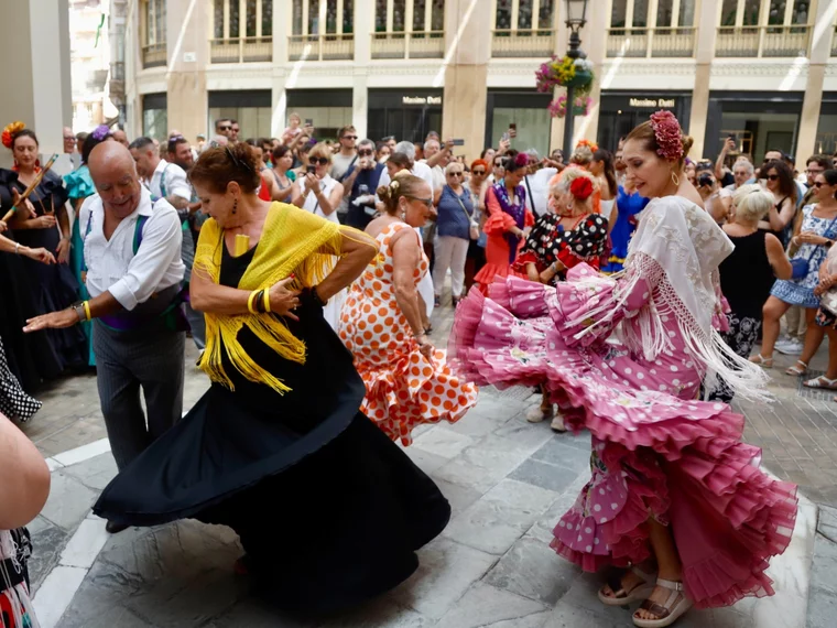 Plaże to dopiero początek. W sierpniu Malaga żyje flamenco, tapas i fiestą