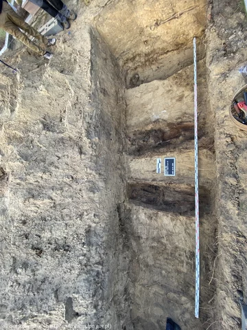 Poszukiwania szczątków zakonnic na cmentarzu w Ornecie 