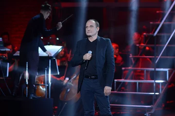 Koncert „Gintrowski – a jednak coś po nas zostanie” Na scenie Paweł Kukiz