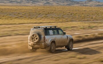 Land Rover Defender 2020