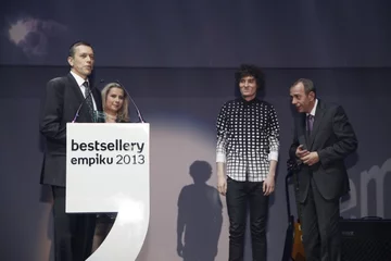 Główną nagrodę wieczoru wręczył Armand Dahi dyrektor zarządzający Bridgestone Europa Wschodnia