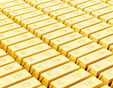 Miniatura: Rosja masowo skupuje złoto. W skarbcu ma...