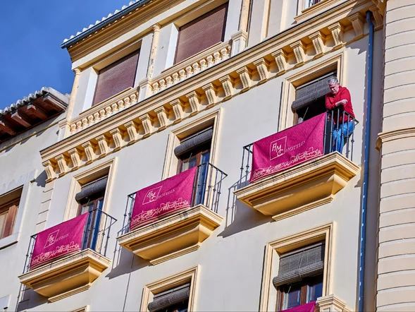 Miniatura: Wielki Tydzień w Hiszpanii. Wynajmują...