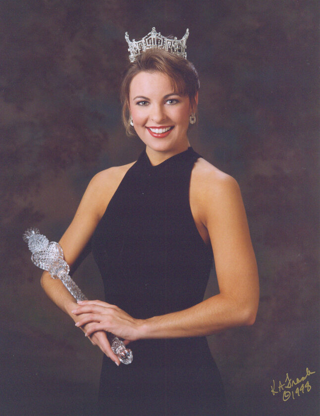 Miss America 1999 Samantha Johnson 