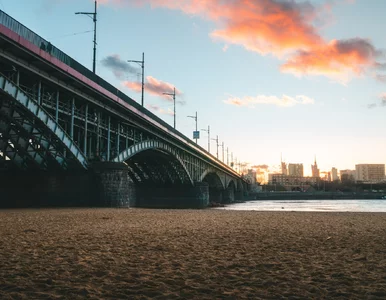 Miniatura: Plaże w Warszawie zachęcają do odpoczynku....