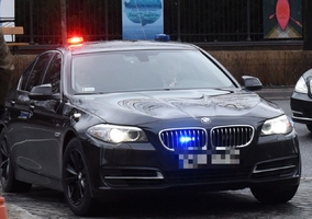 Przejazd kolumny rządowej. Co&nbsp;trzeba wiedzieć jako kierowca?