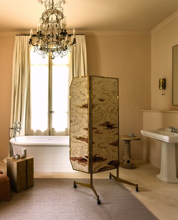 Château La Banquière po metamorfozie. XVIII-wieczny zamek wśród winnic pod Montpellier pokazuje, jak dziś może wyglądać cichy, zrównoważony luksus 