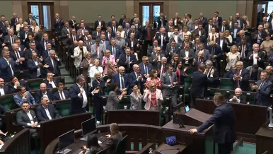 Miniatura: Posłowie prawicy chcą polskiego marszu...