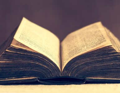 1100-letnia biblia sprzedana za 30 mln funtów. Wiadomo, gdzie trafi