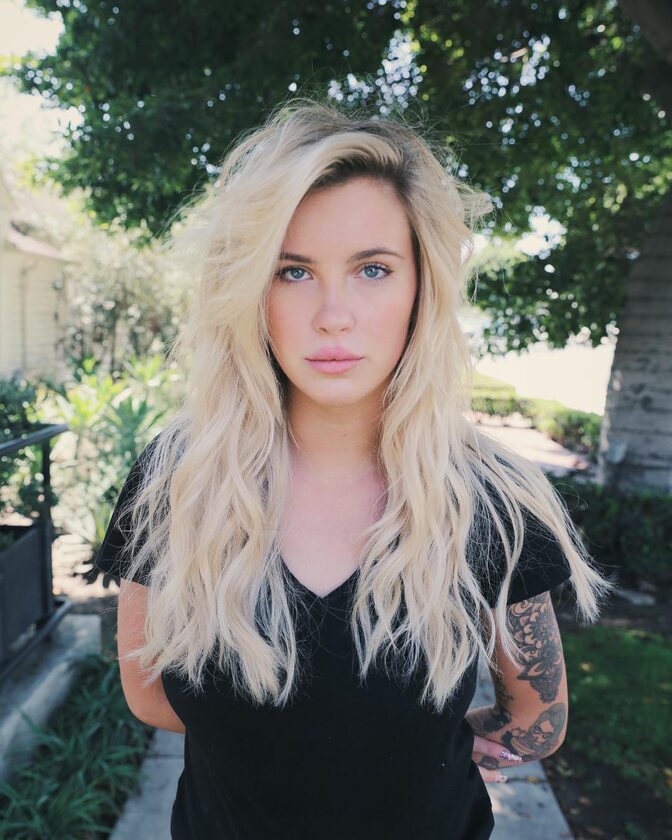 Ireland Baldwin 