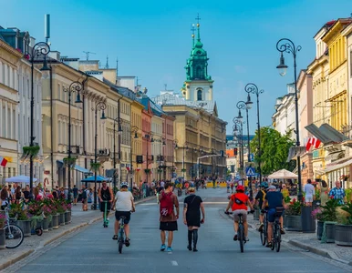 Miniatura: Polacy narzekają na drogie restauracje i...